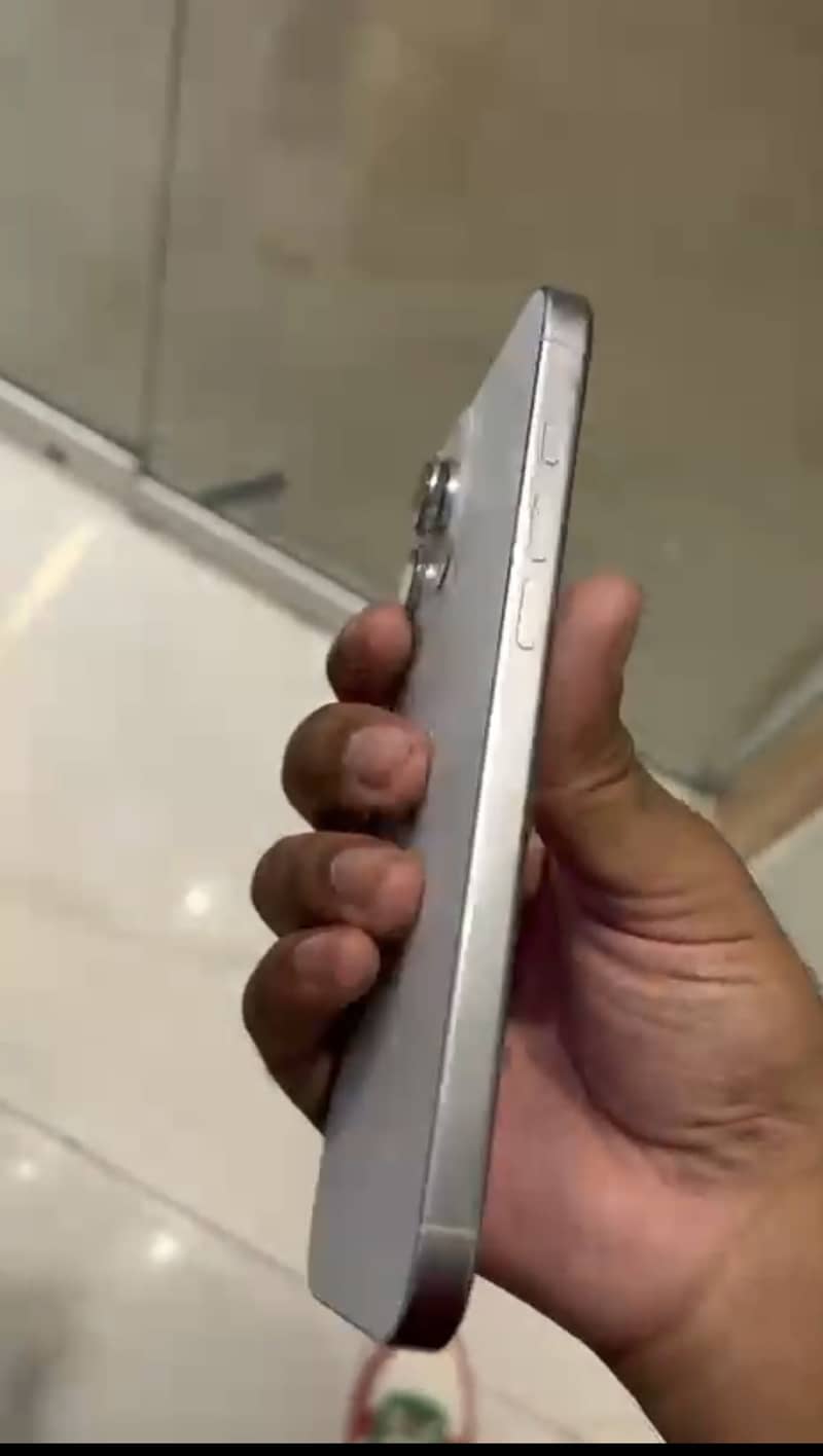 Iphone 16 Pro Max 1