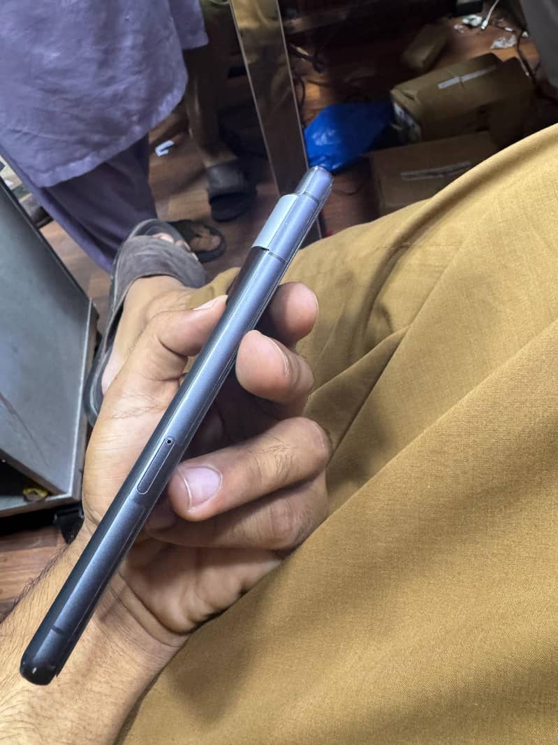 Google Pixel 7 4