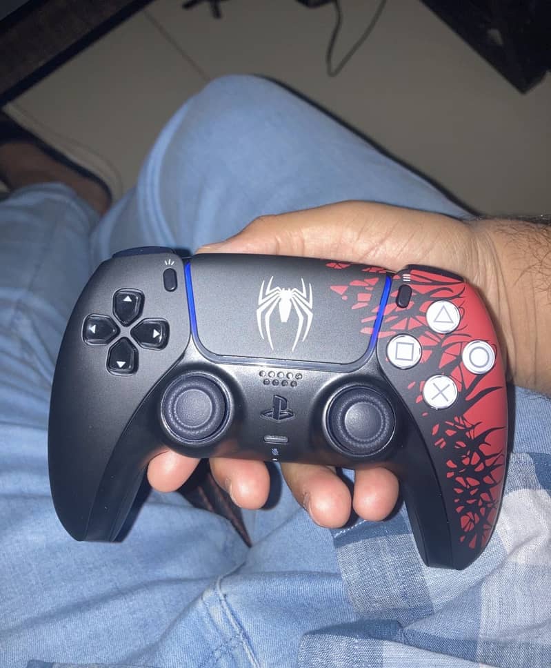 PS5 Spiderman Edition Controller 0