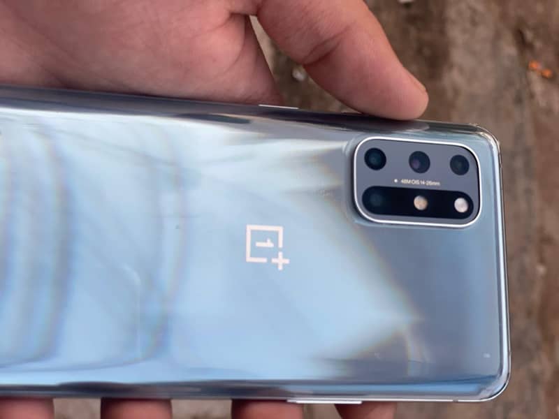 One Plus 8t 4