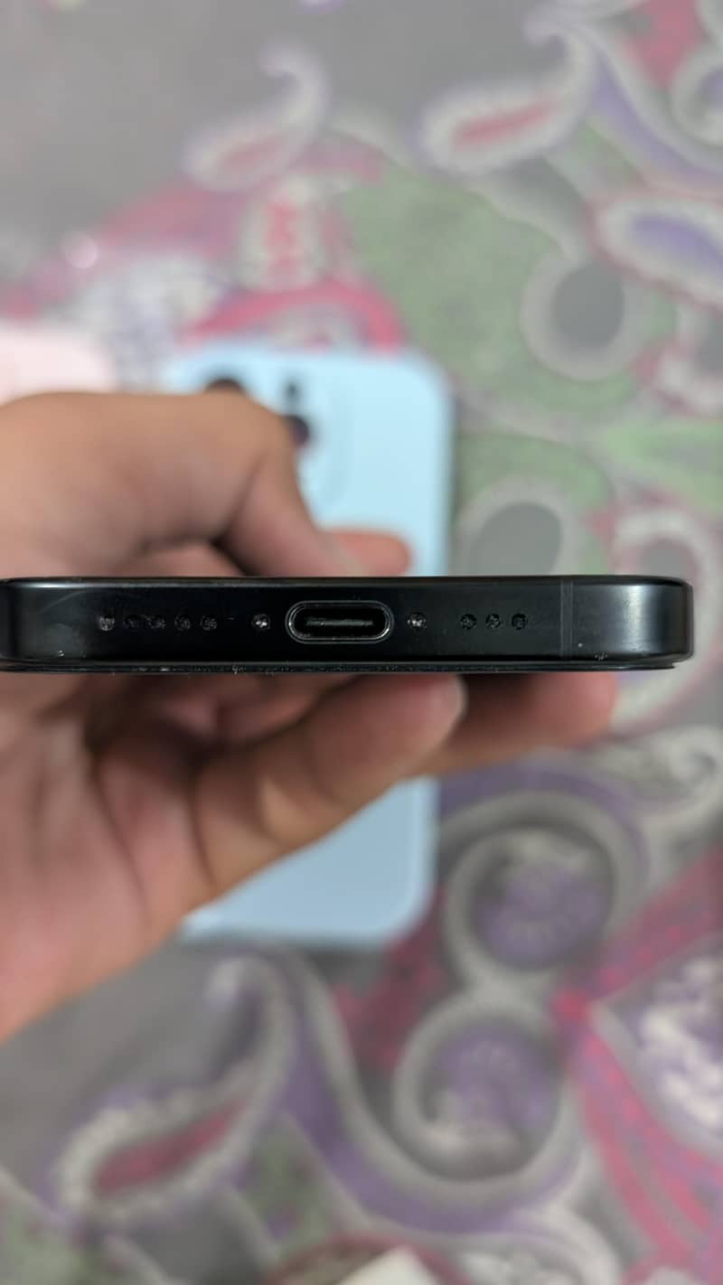 Apple iPhone 16 Pro 7