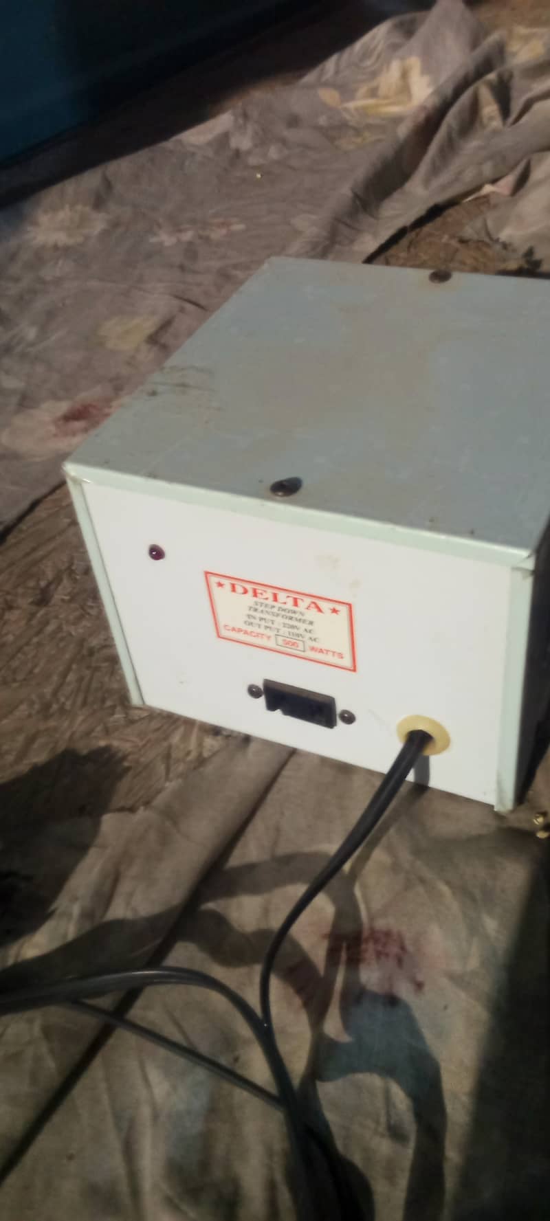 Stabilizer 110 volt output 3