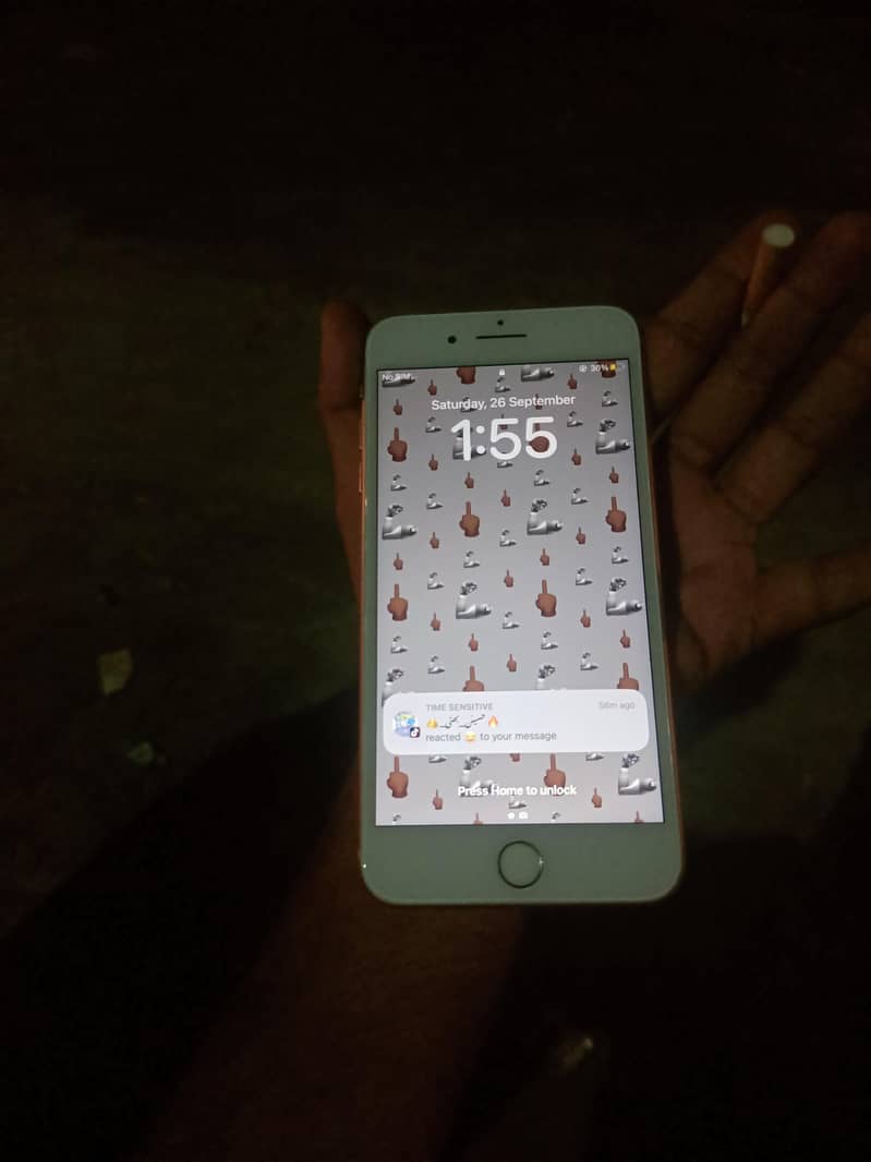 Apple iPhone 8 Plus 2