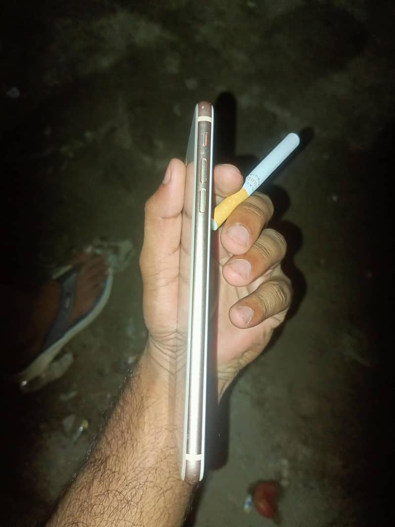 Apple iPhone 8 Plus 6