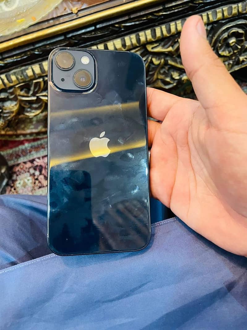 Apple iPhone 13 1