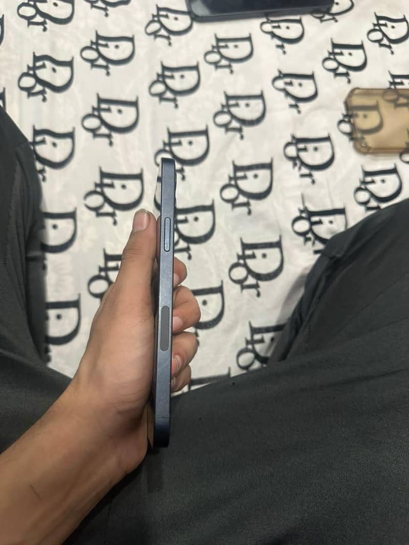 Apple iPhone 12 1