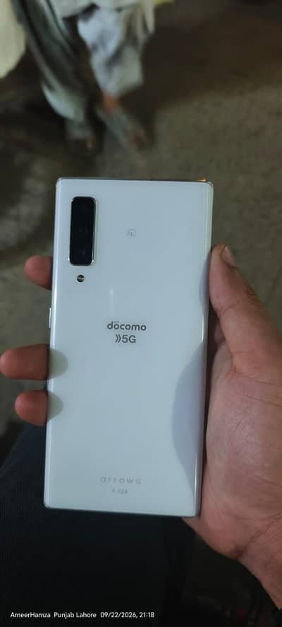 arrows docomo 5g A52f