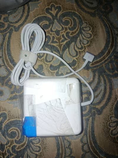 Apple MacBook original 85w charger new condition