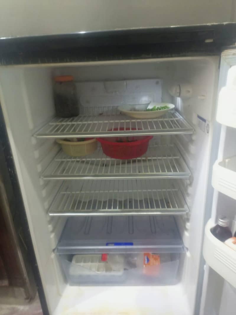 ORIENT REFRIGERATOR 15