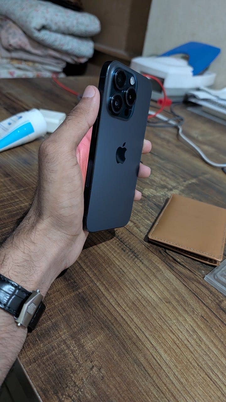 Apple iPhone 15 Pro - All okay 10/9 12