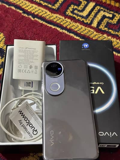 Vivo V50