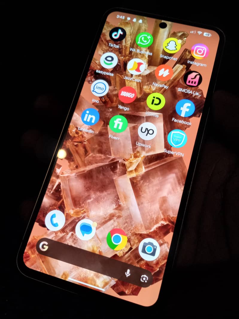 Google Pixel 8 5