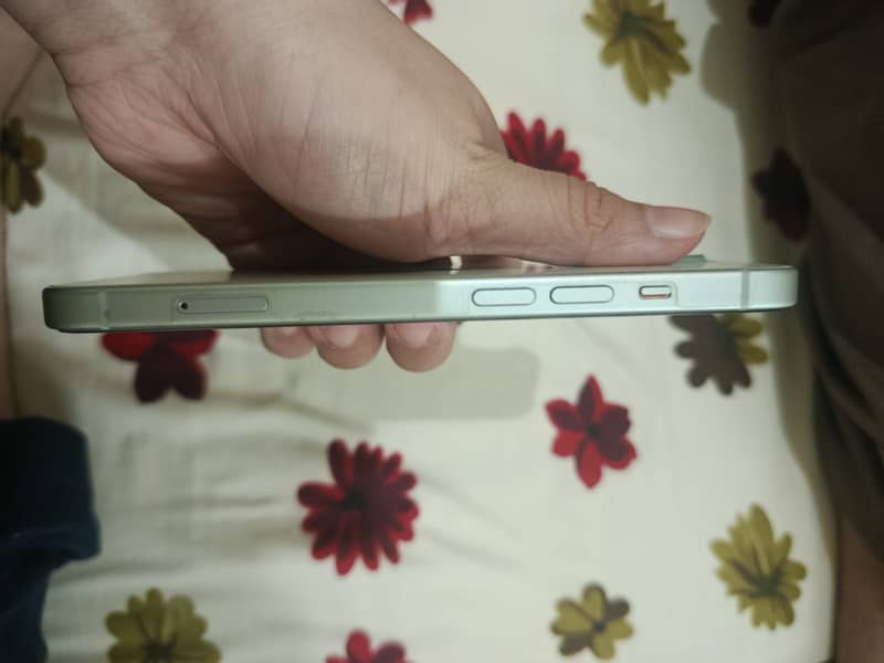 iPhone 15 1