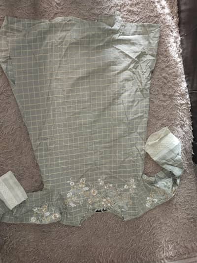 almost new. branded. preloved