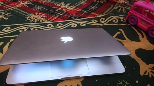 MacBook