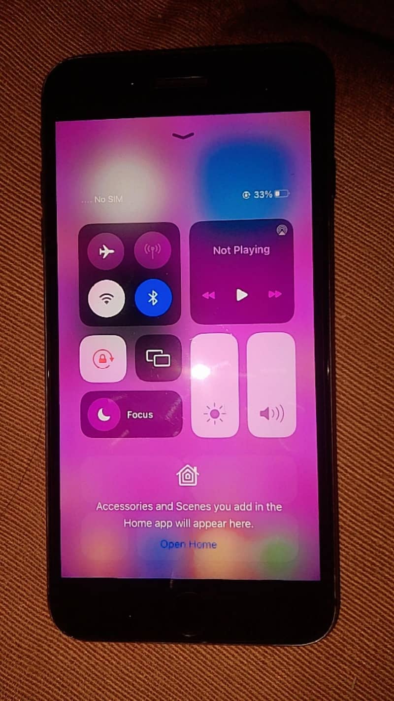 Apple iPhone 8 Plus 4