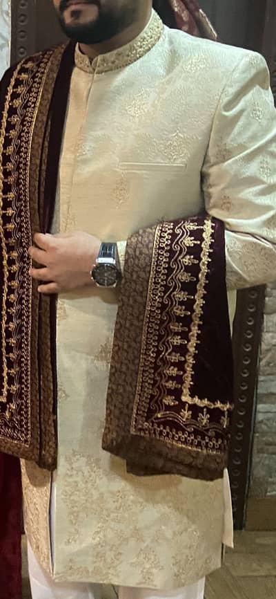 Sherwani, qulla, khussa. J. Junaid jamshaid , size large