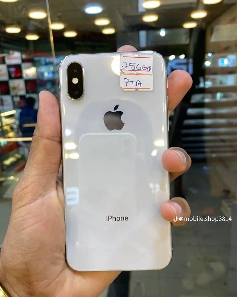 Apple iPhone XS Max 1