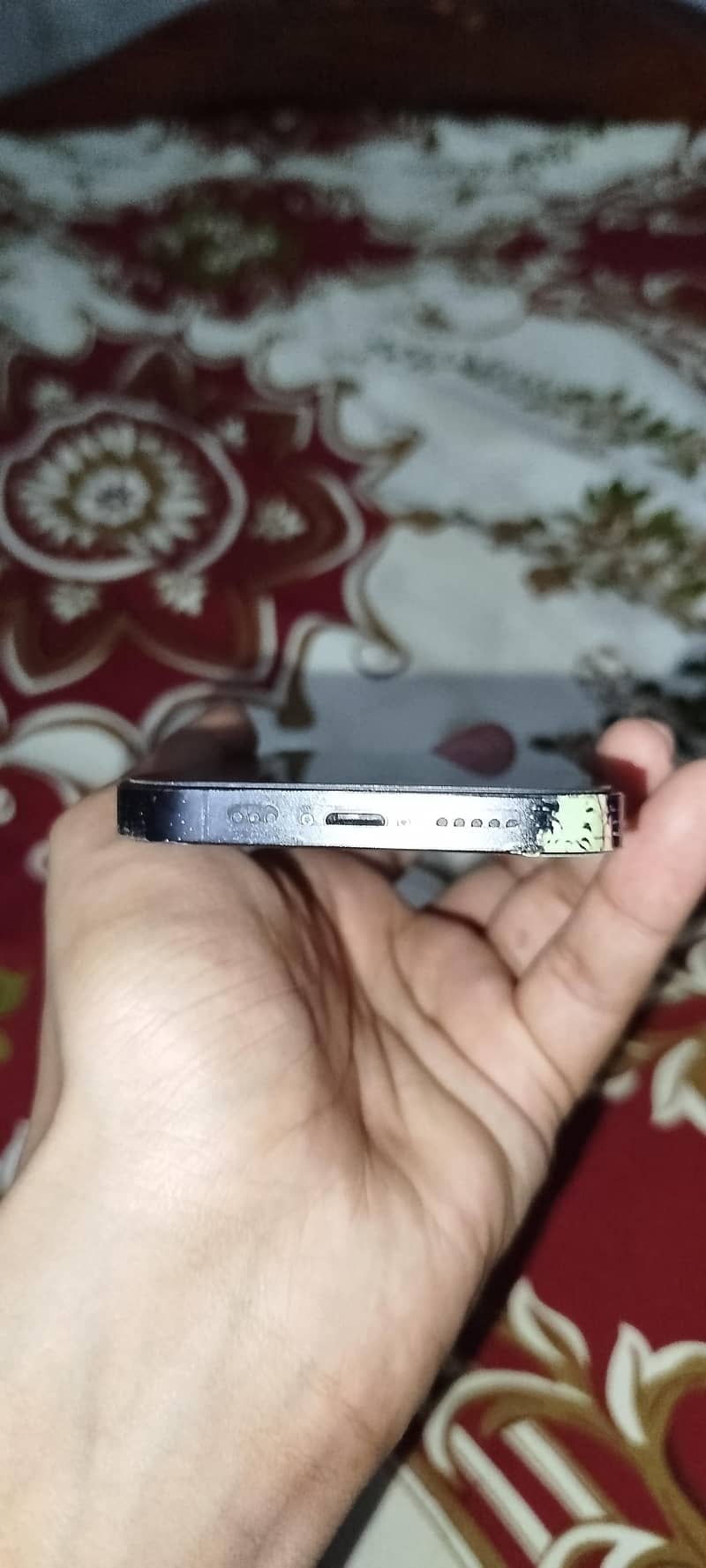 Apple iPhone 14 Pro 1