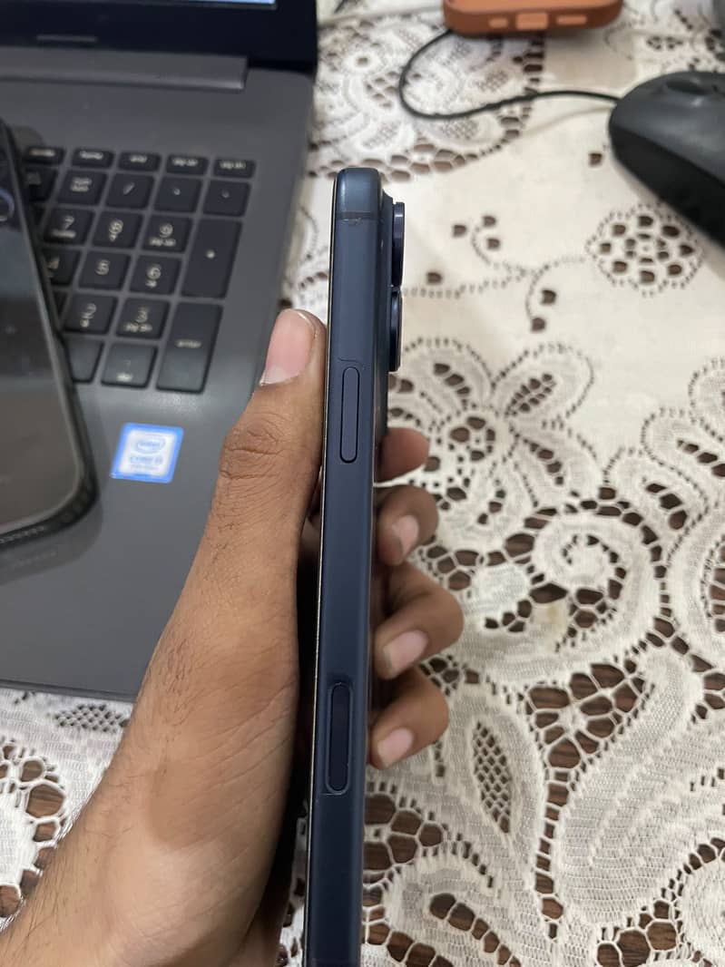 Apple iPhone 17 Pro Max 2