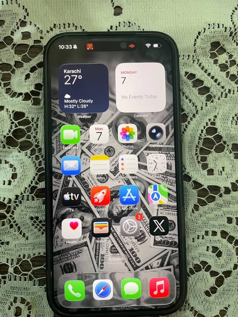 Apple iPhone 17 Pro Max 4