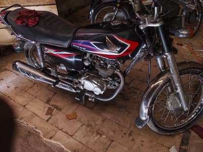 My Honda 125.2017 modle Contact 0315.0312711