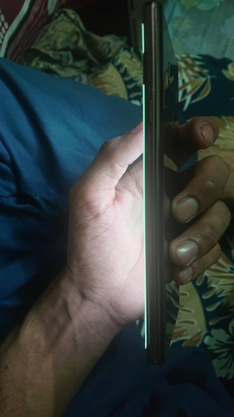 Samsung Mobile Note 9 4