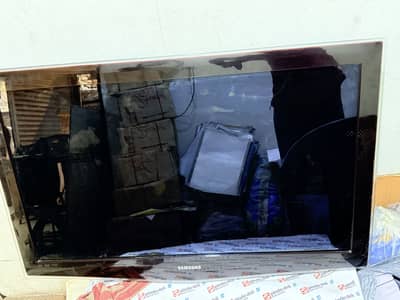 Samsung 42 inch lcd 8 years used only