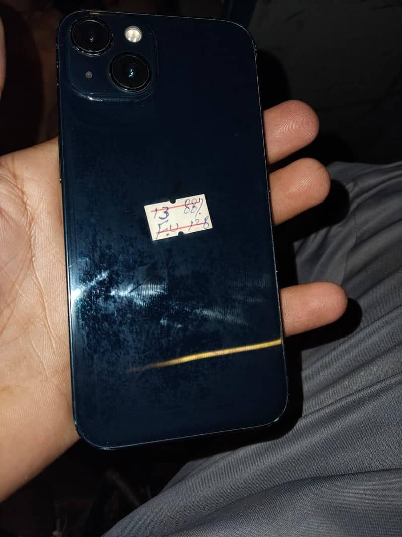 Apple iPhone 13 0