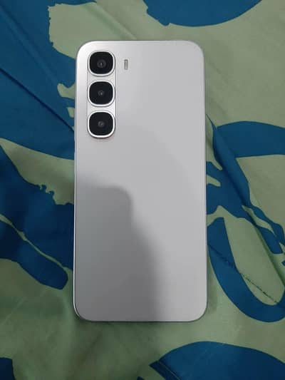 Infinix Hot 70 pro5g.  ( 8Gb/256Gb )