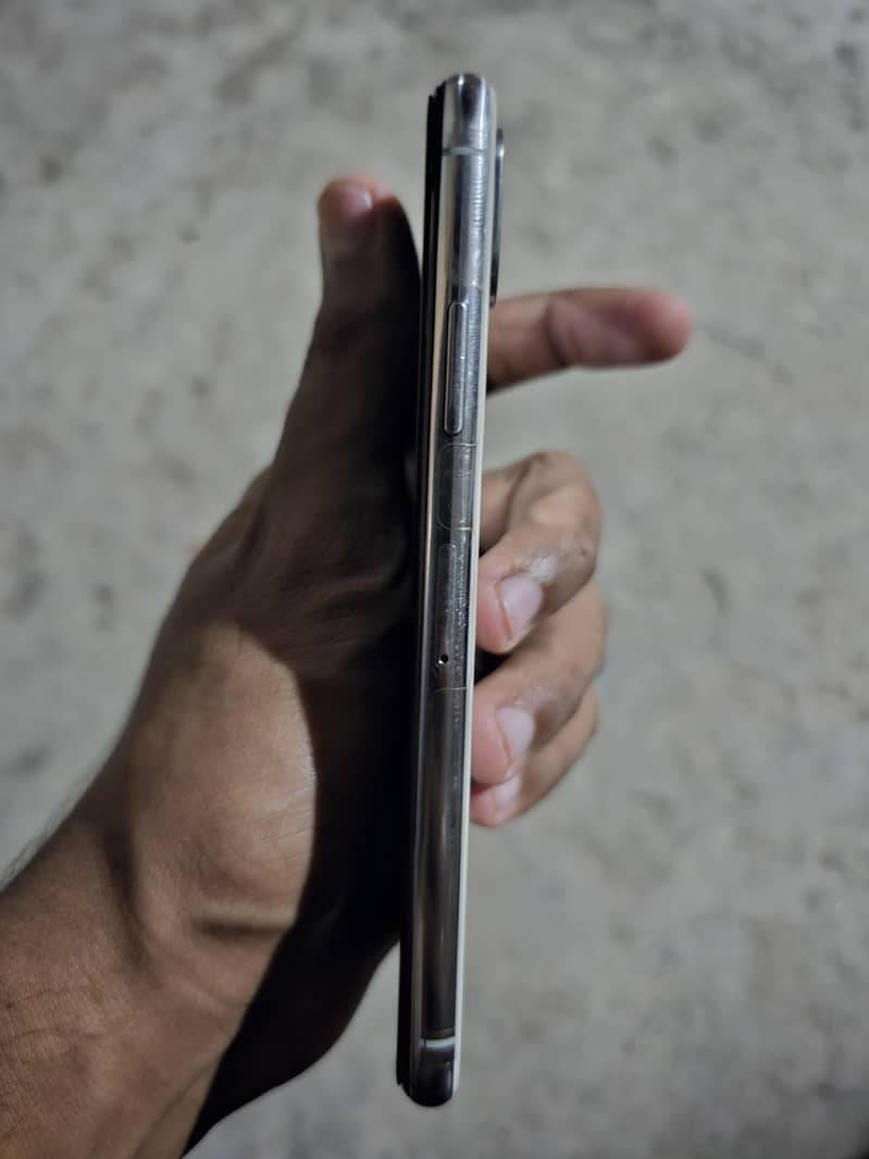 Apple iPhone XS 2