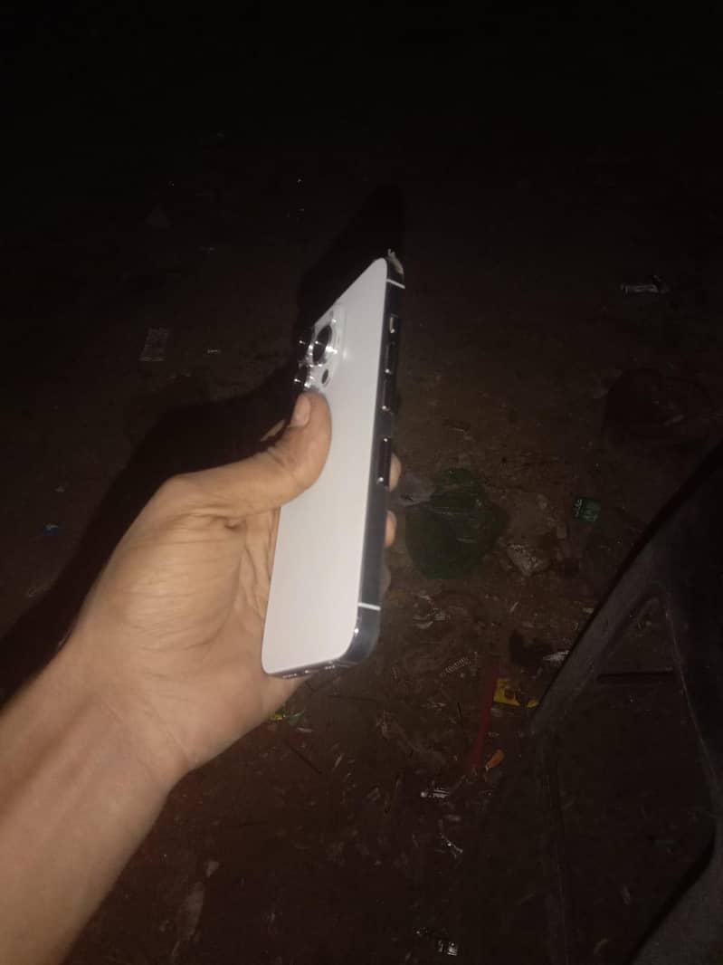 iphone 13 pro 2