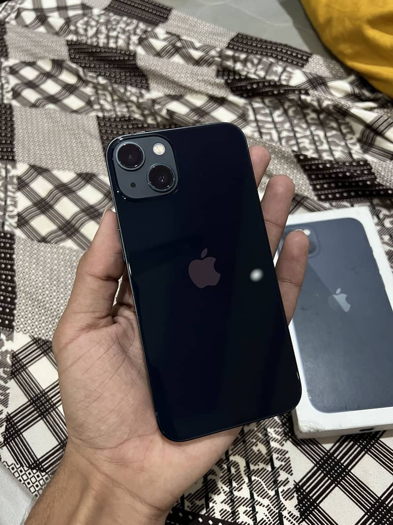 Apple iPhone 13 2