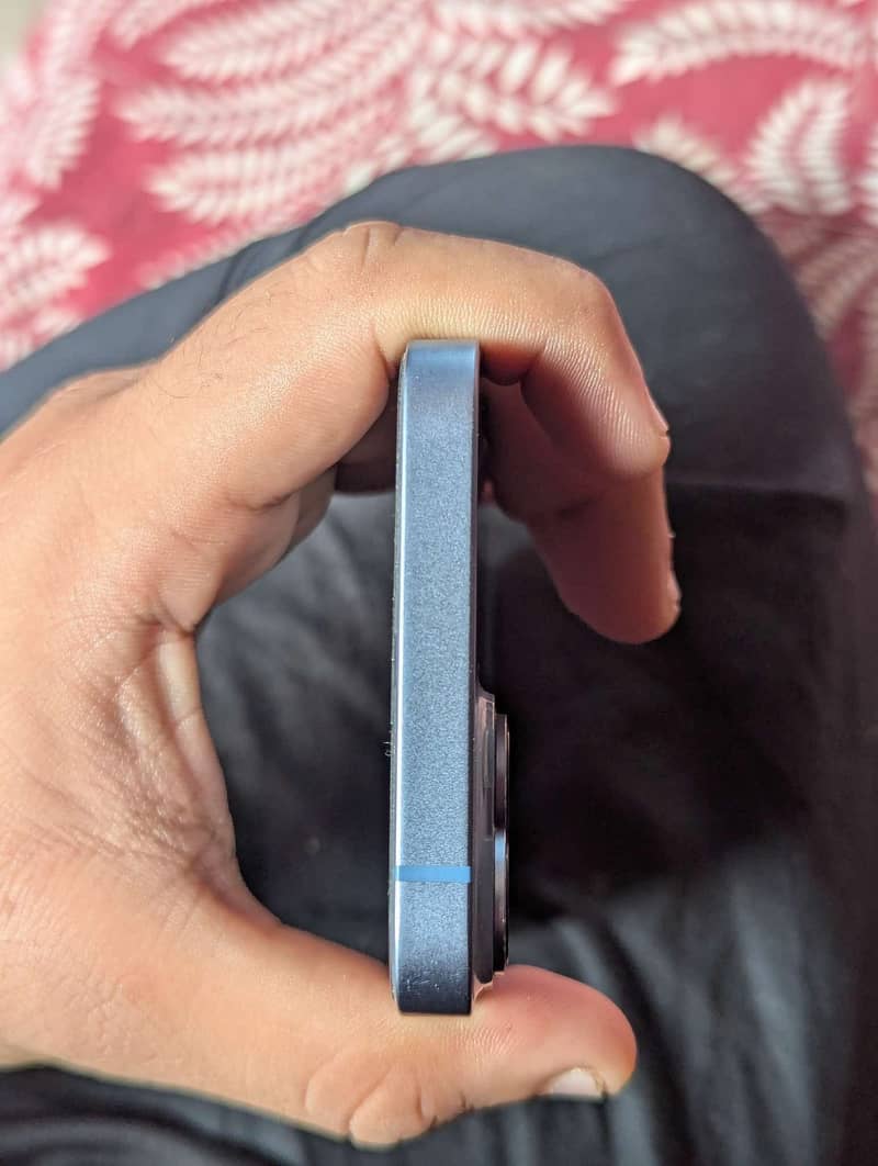 Apple iPhone 14 2