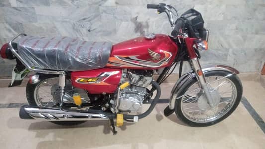 Honda Cg125 2027 graphic zero condition just 550km used brand new