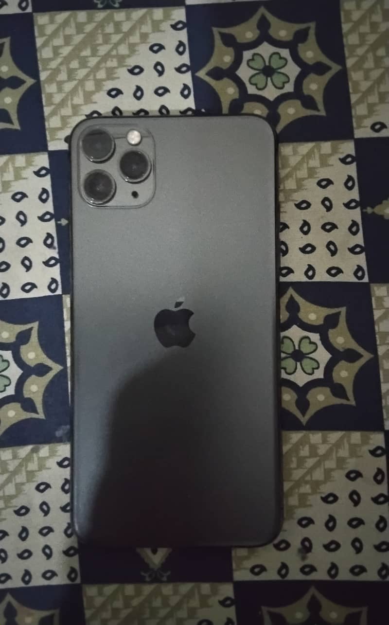 iPhone 11 Pro Max 0