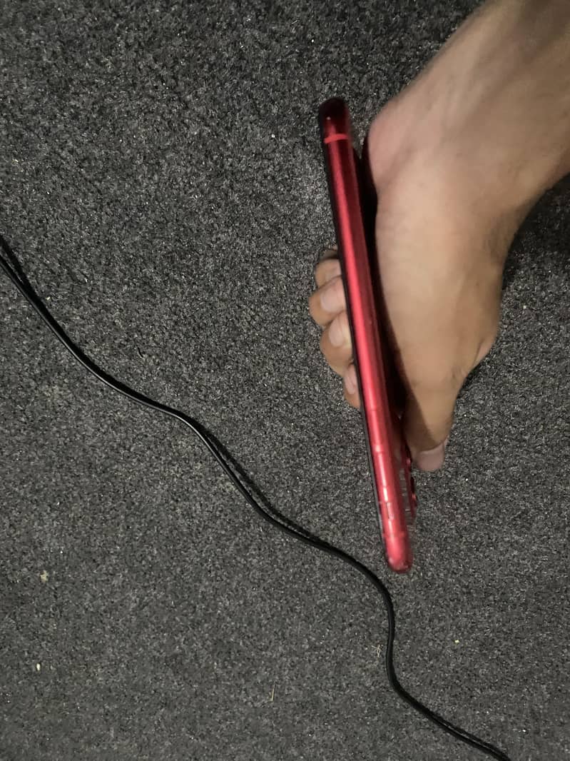 Apple iPhone 11 4