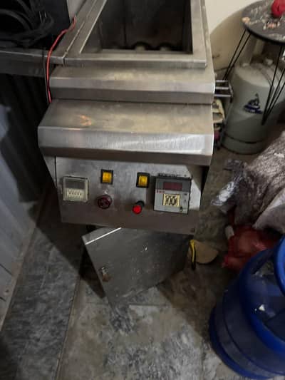 fryer for sell urgent now all okay