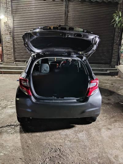 Toyota Vitz 2017