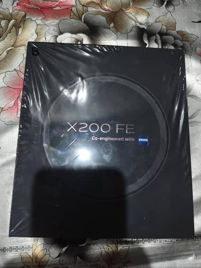 Vivo X200 FE