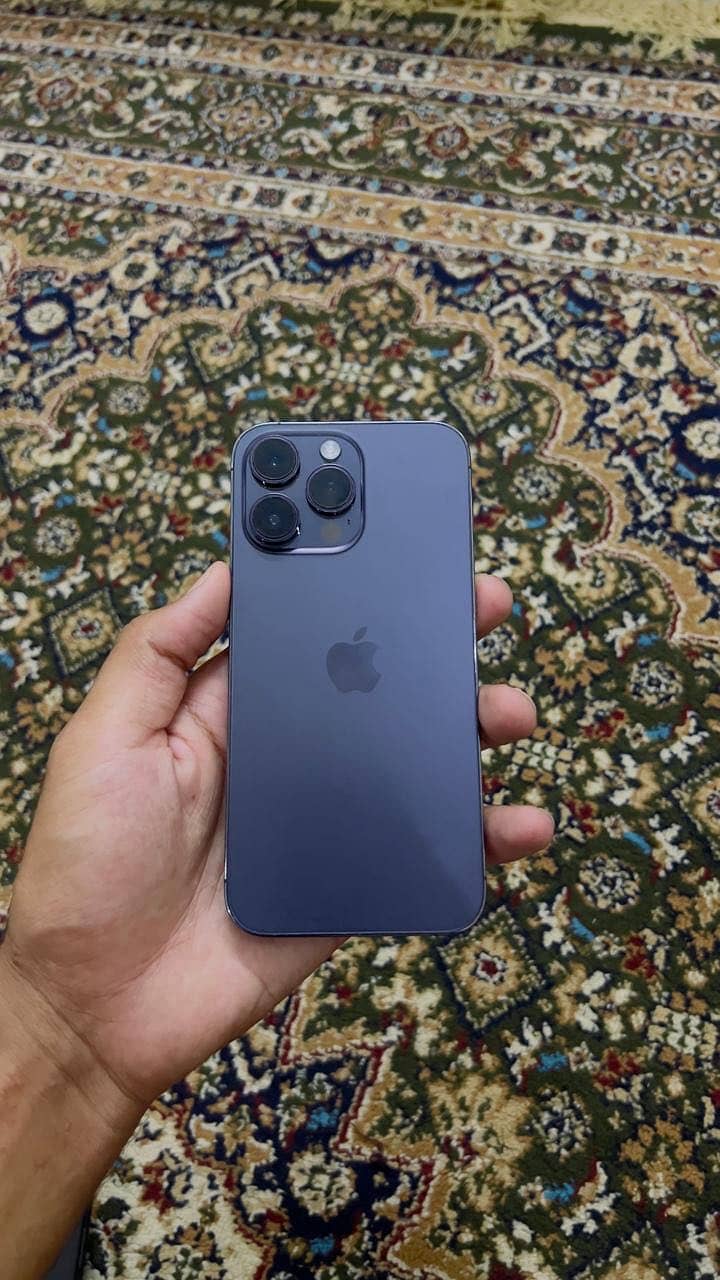 Apple iPhone 14 Pro Max 6