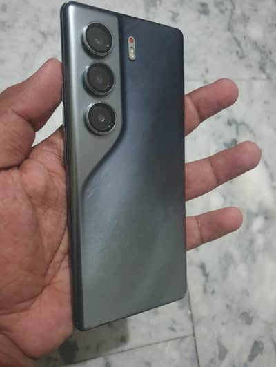 tecno Canon 40 pro 8/256