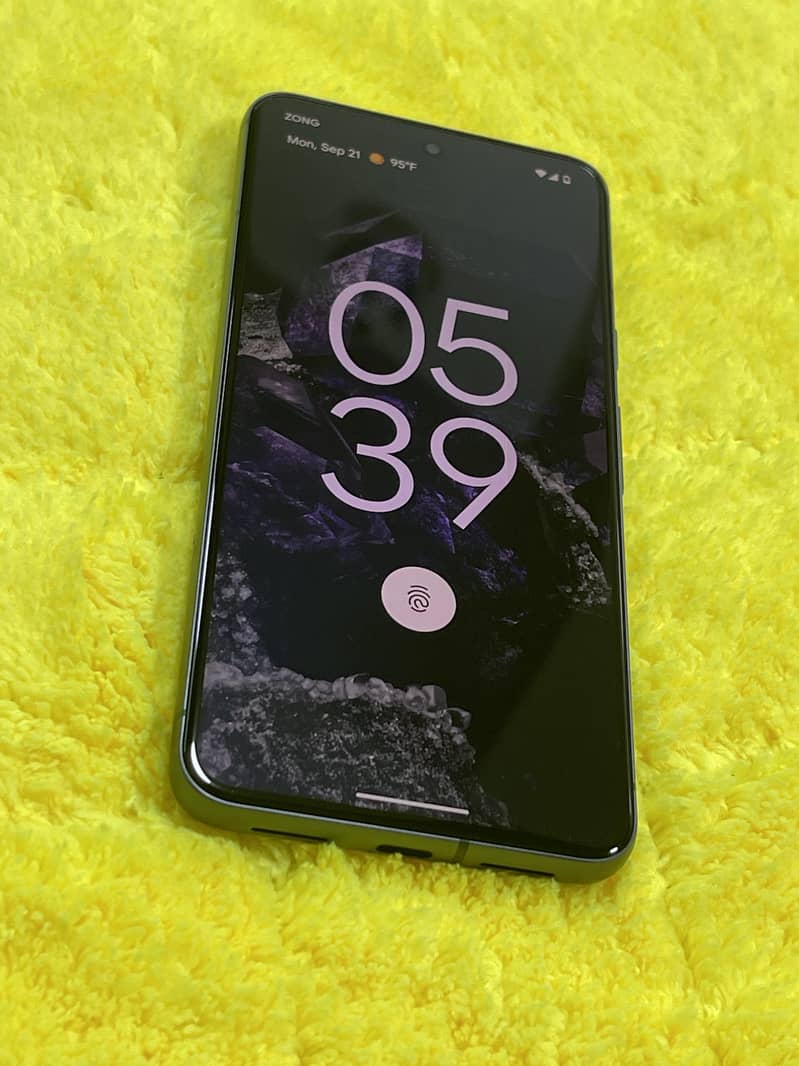 Google Pixel 8 1