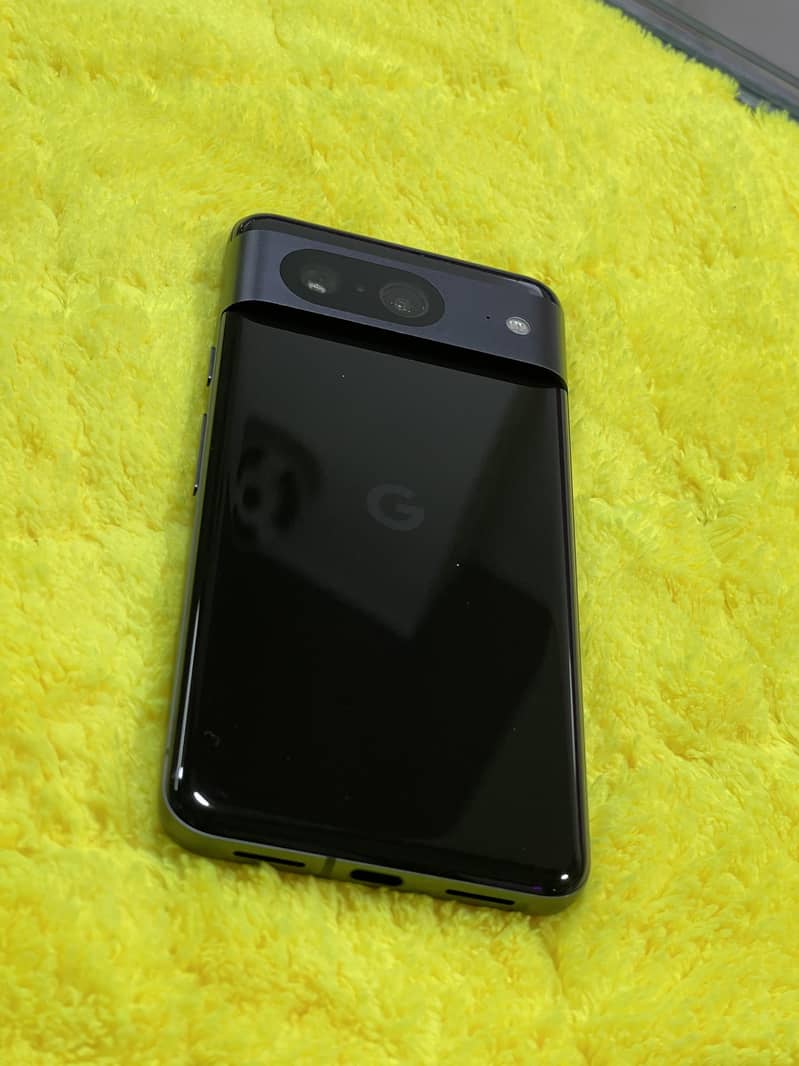 Google Pixel 8 4