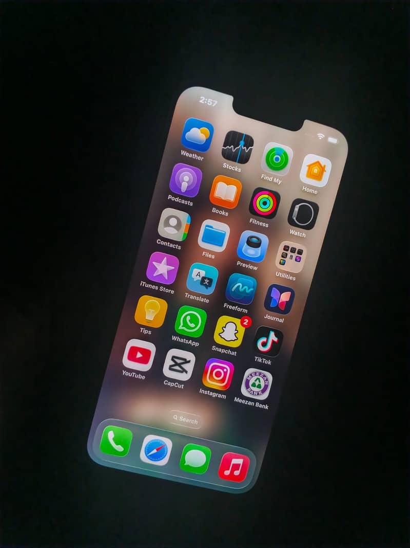 Apple iPhone 13 Pro 1