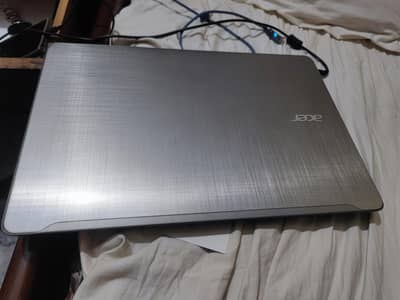 Acer Aspire  fF-573g i5 6th Generation 2GB NVIDIA GeForce 940MX
