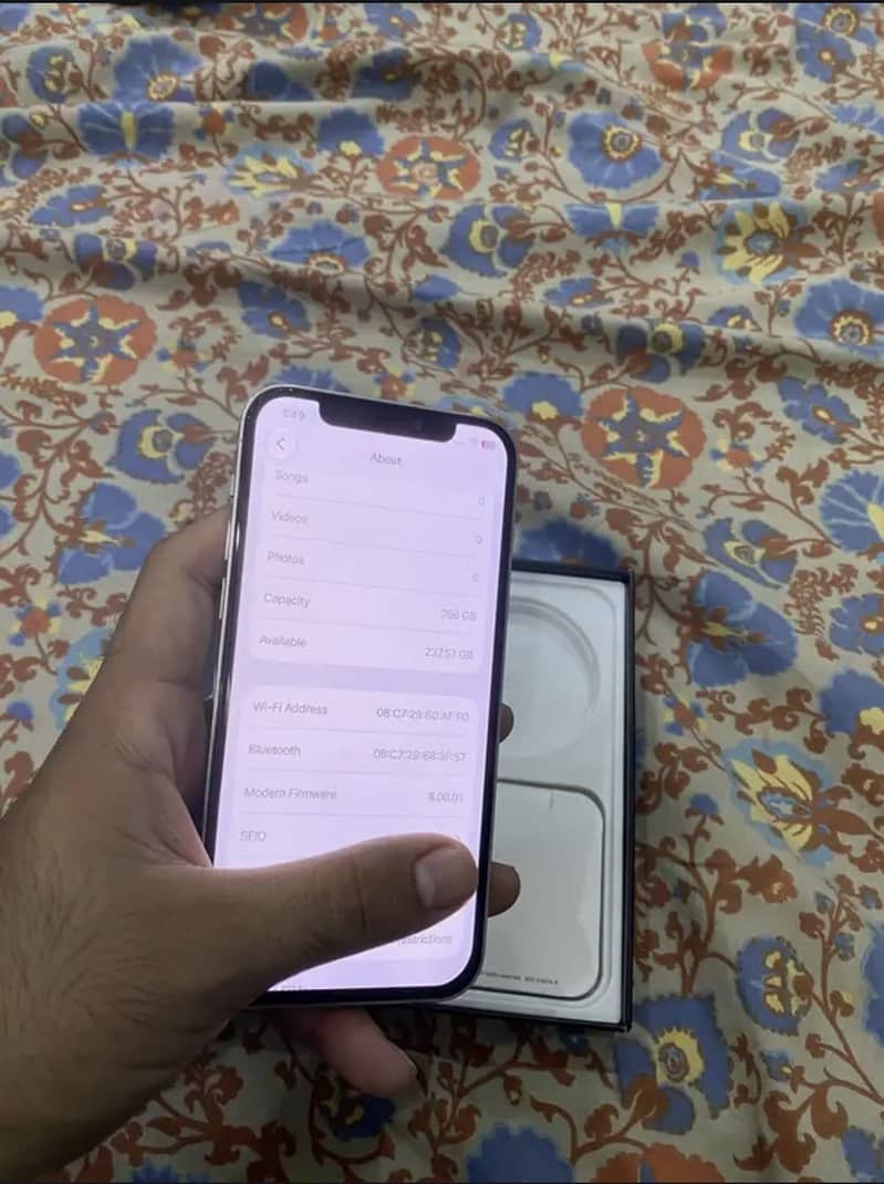 Apple iPhone 12 Pro 4