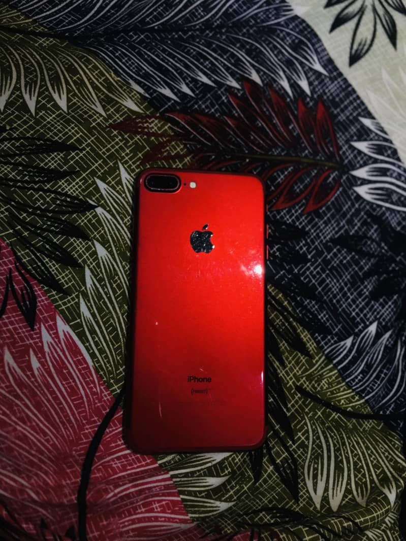 Apple iPhone 7 Plus 1