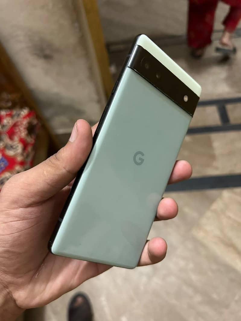 Google Pixel 6a 5