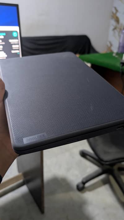 Lenovo 100W Gen 4 | 4GB DDR5 RAM | 128GB SSD
